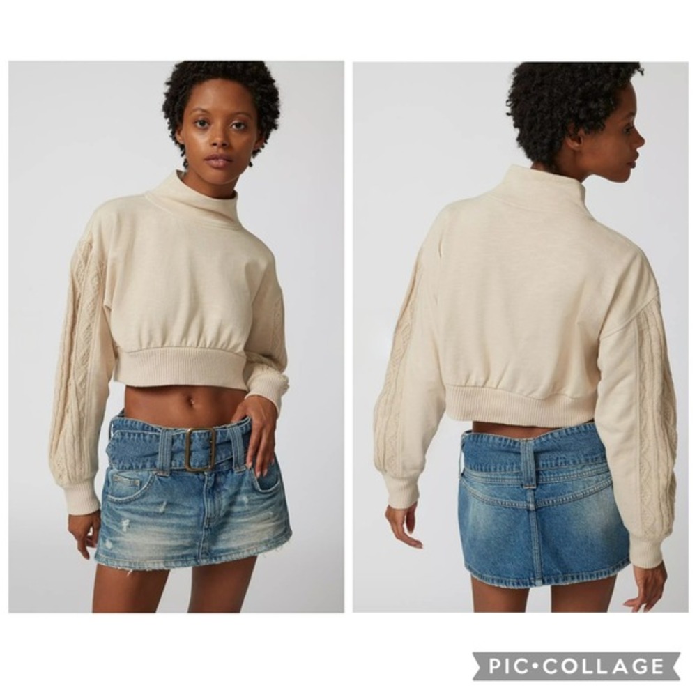 Urban Outfitters Beige Mock Neck Cable Knit Sleeve Cropped Sweatshirt Small‎